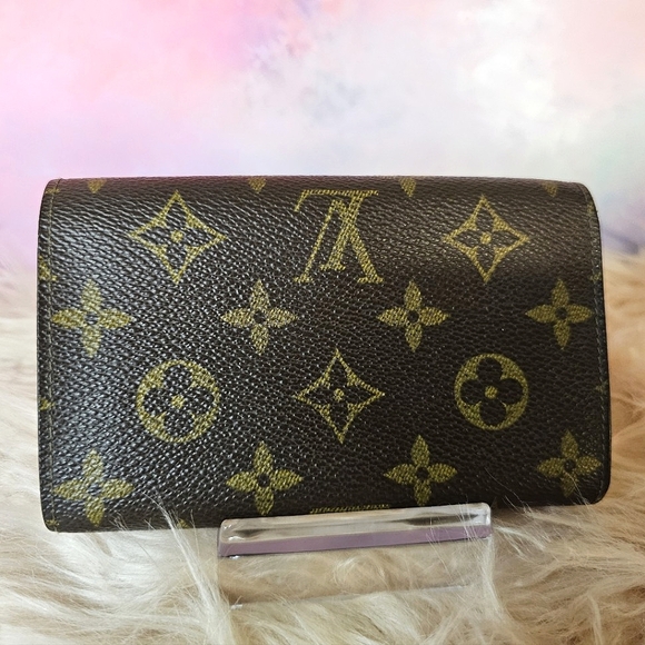 Louis Vuitton Monogram Porte Monnaie Tresor Bi-Fold Wallet – 💯 Authentic - Picture 3 of 17